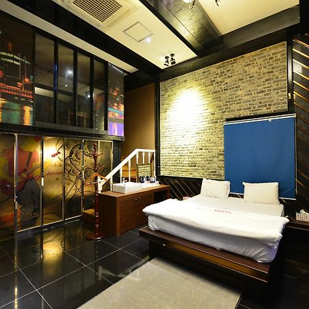 Daegu Piano Motel Extérieur photo