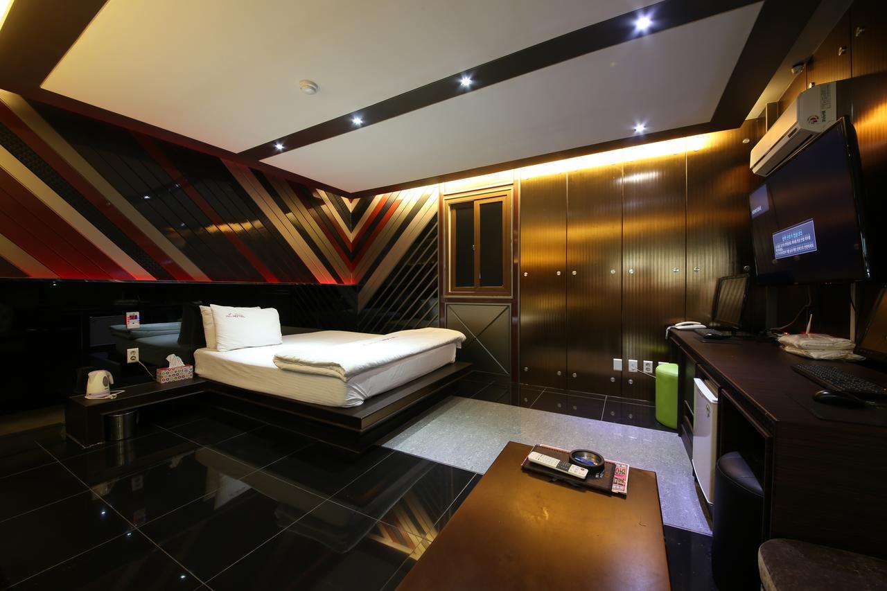 Daegu Piano Motel Extérieur photo