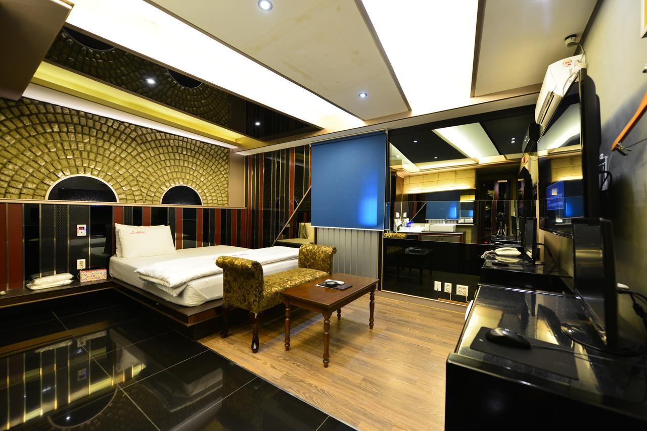 Daegu Piano Motel Extérieur photo
