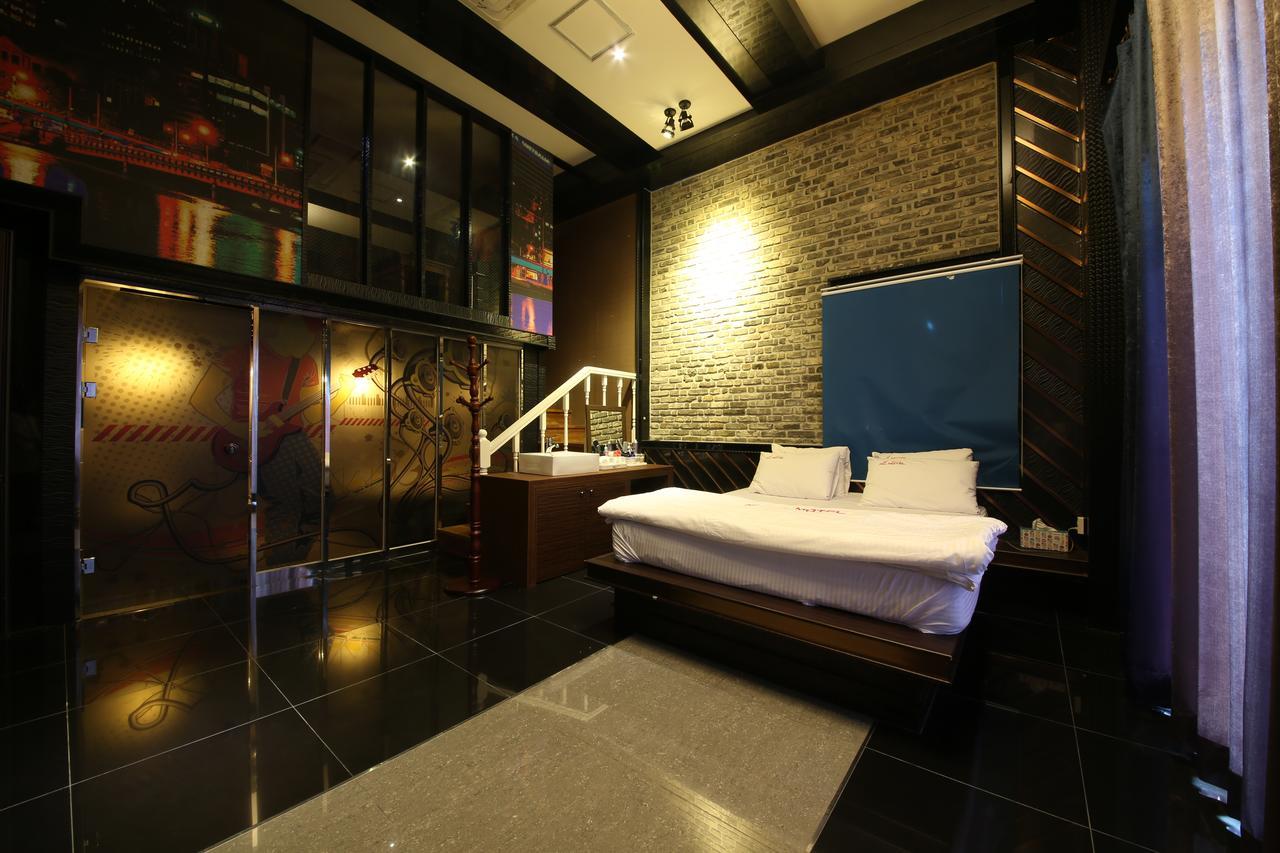 Daegu Piano Motel Extérieur photo